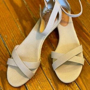 J. Crew Summer Sandals Crisscross Straps and Ankle Strap Size 8.5
